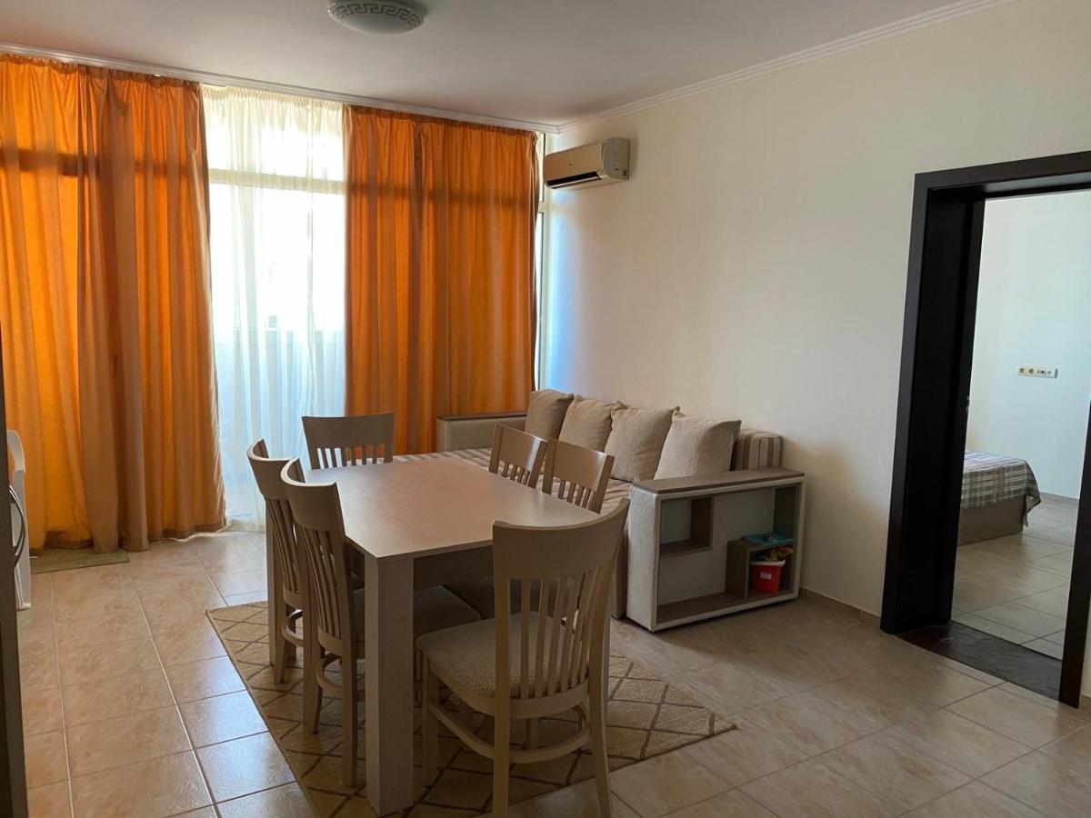 Andalusia Apartments النايت المظهر الخارجي الصورة