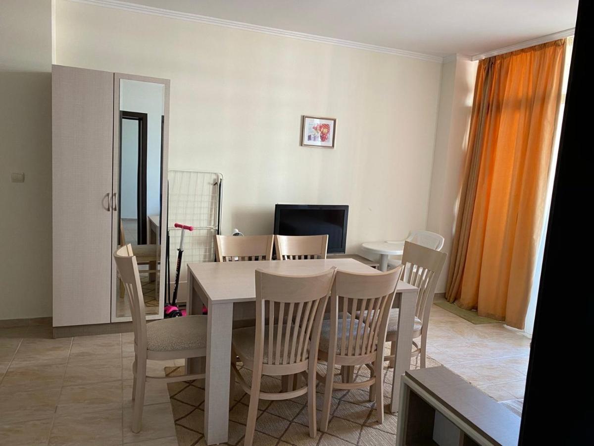 Andalusia Apartments النايت المظهر الخارجي الصورة