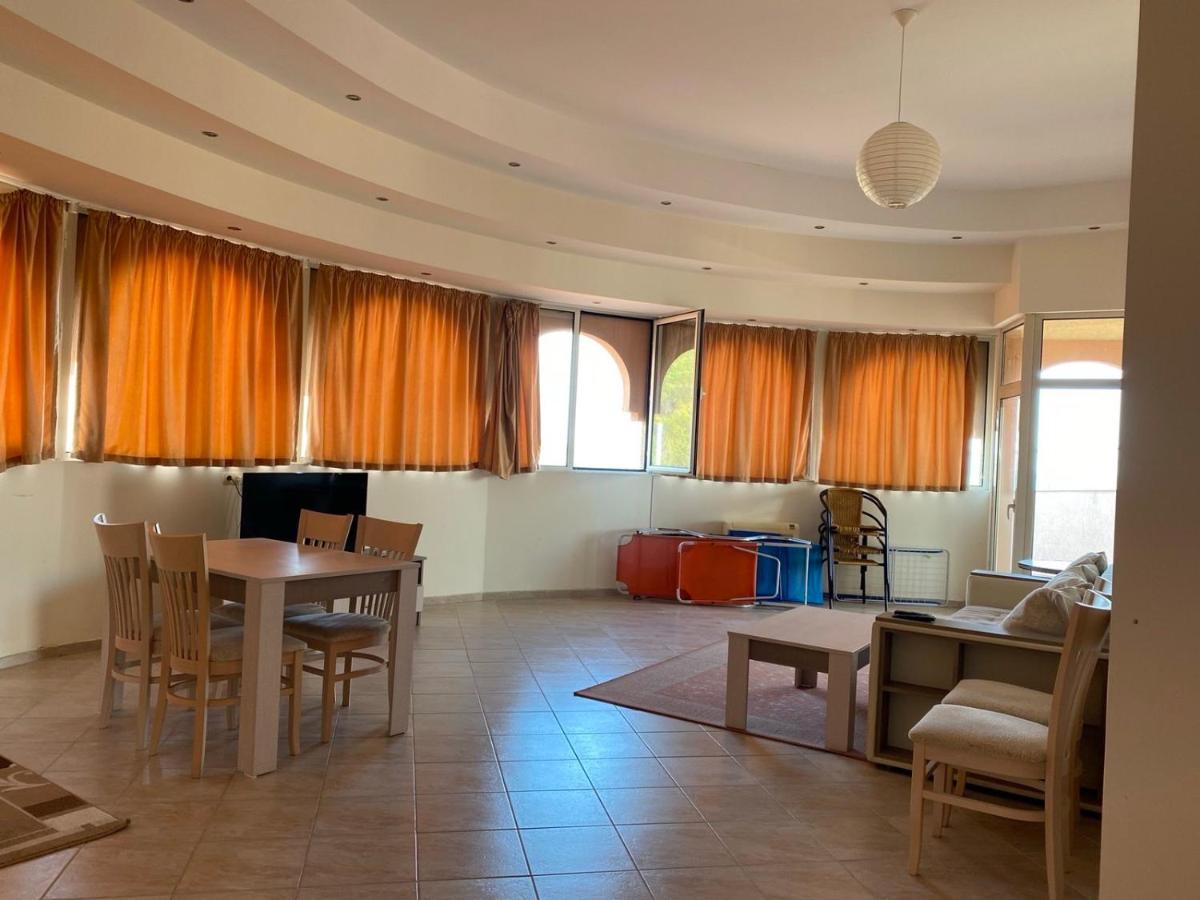 Andalusia Apartments النايت المظهر الخارجي الصورة