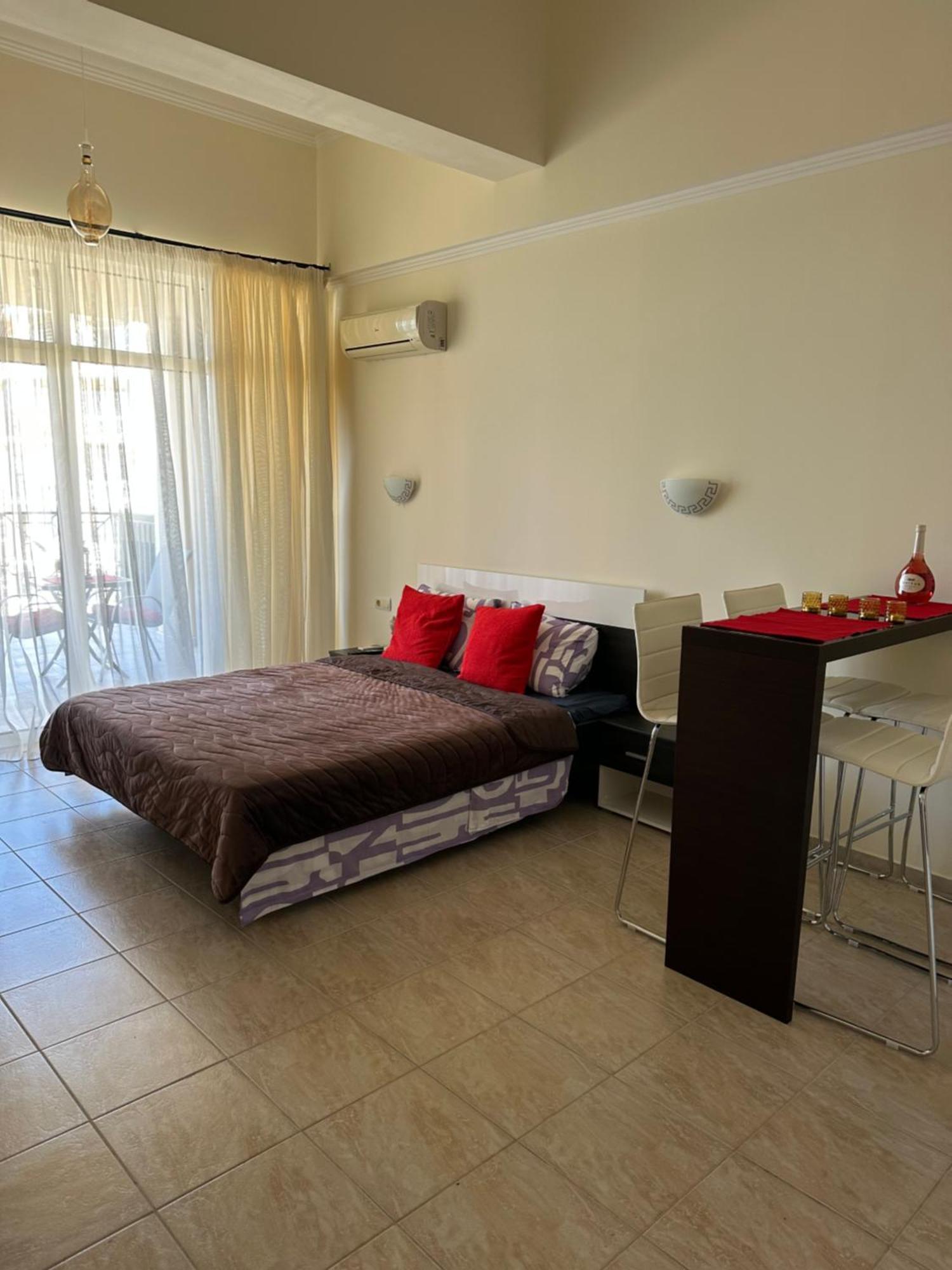Andalusia Apartments النايت المظهر الخارجي الصورة