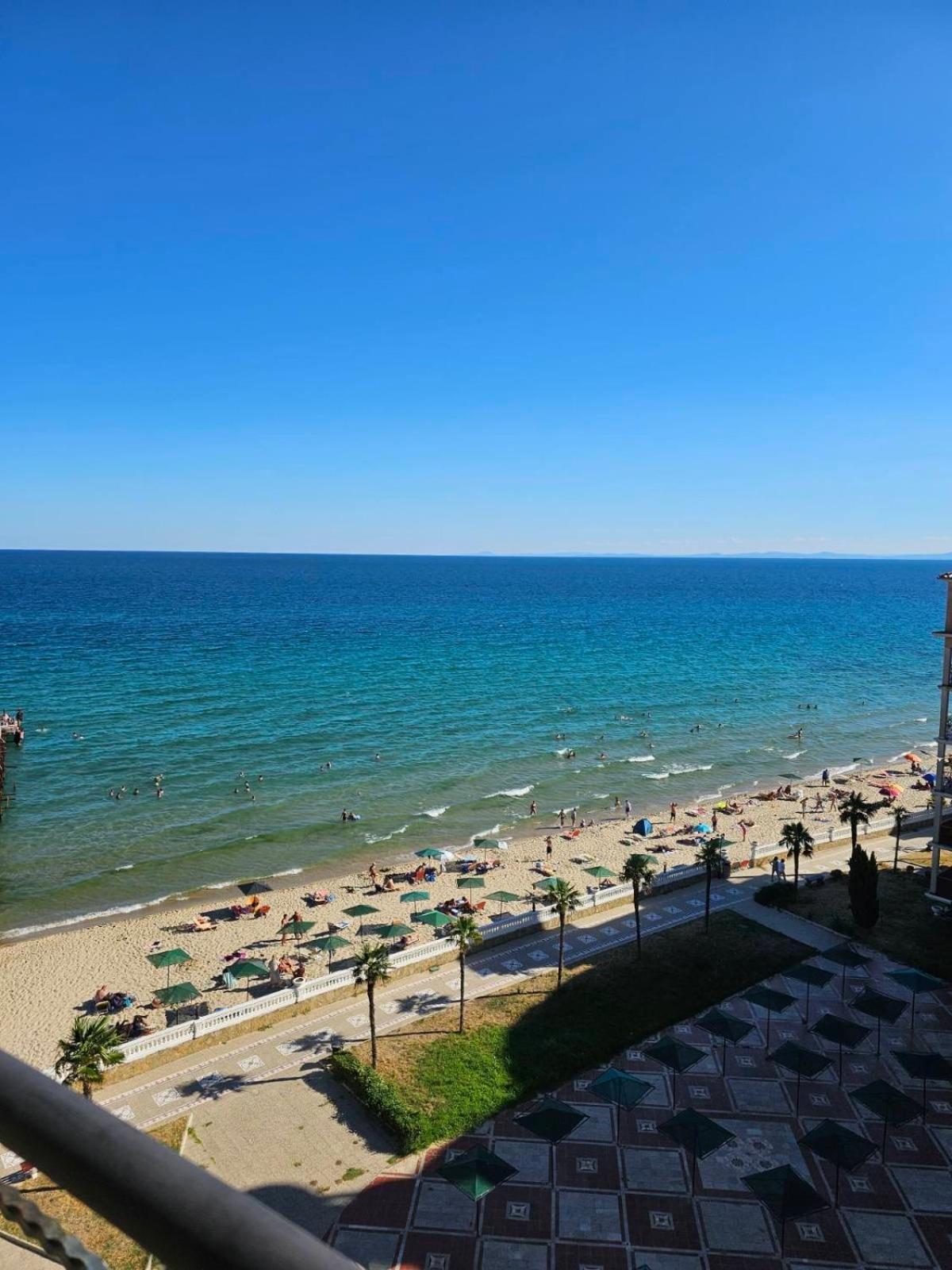 Andalusia Apartments النايت المظهر الخارجي الصورة