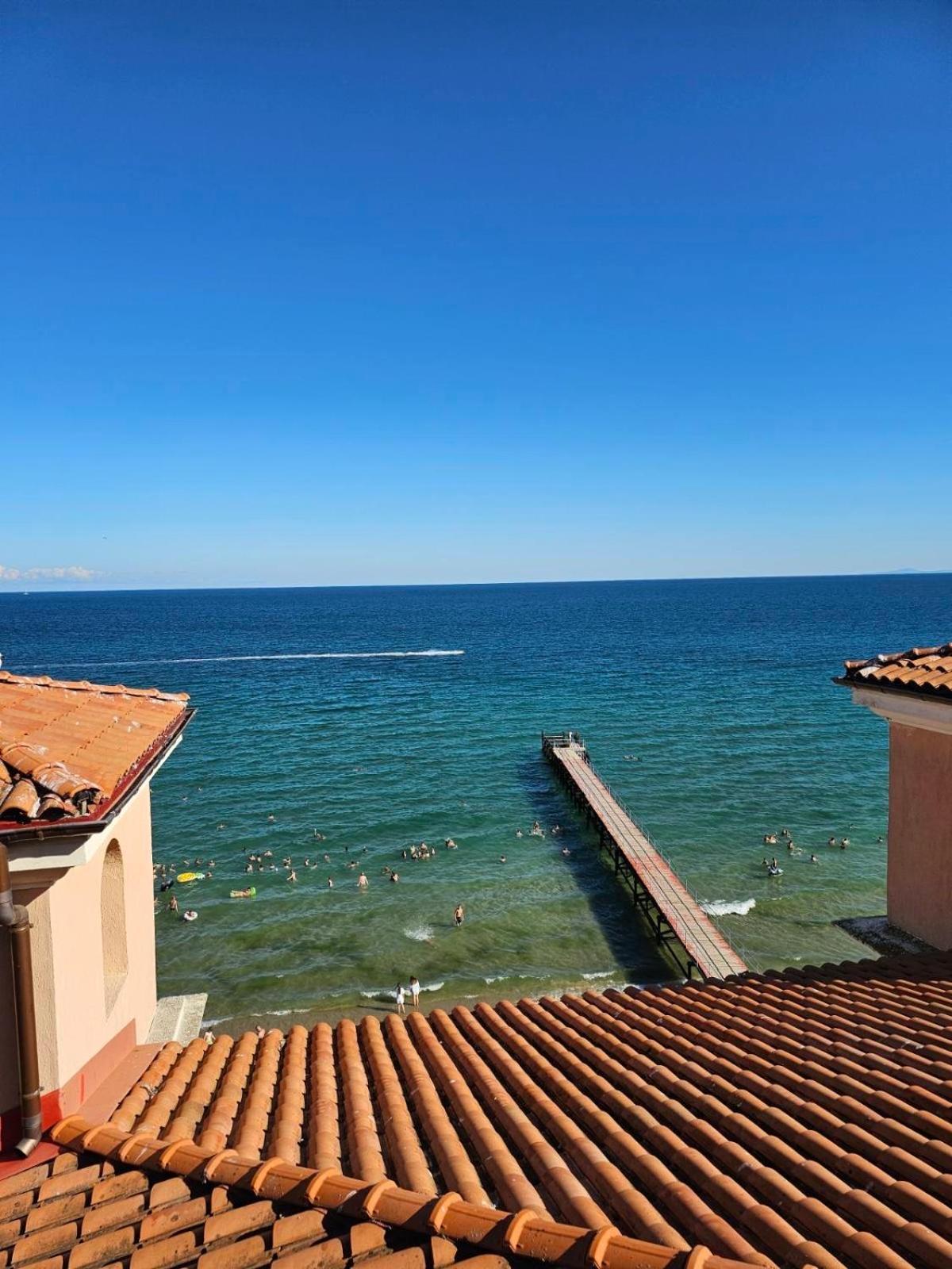 Andalusia Apartments النايت المظهر الخارجي الصورة