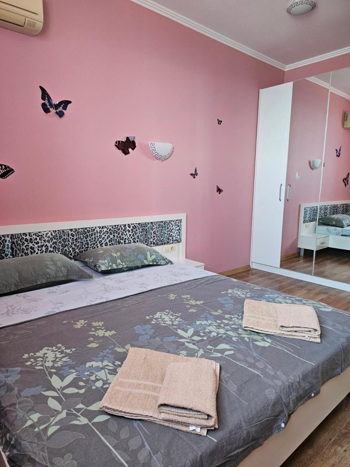 Andalusia Apartments النايت المظهر الخارجي الصورة