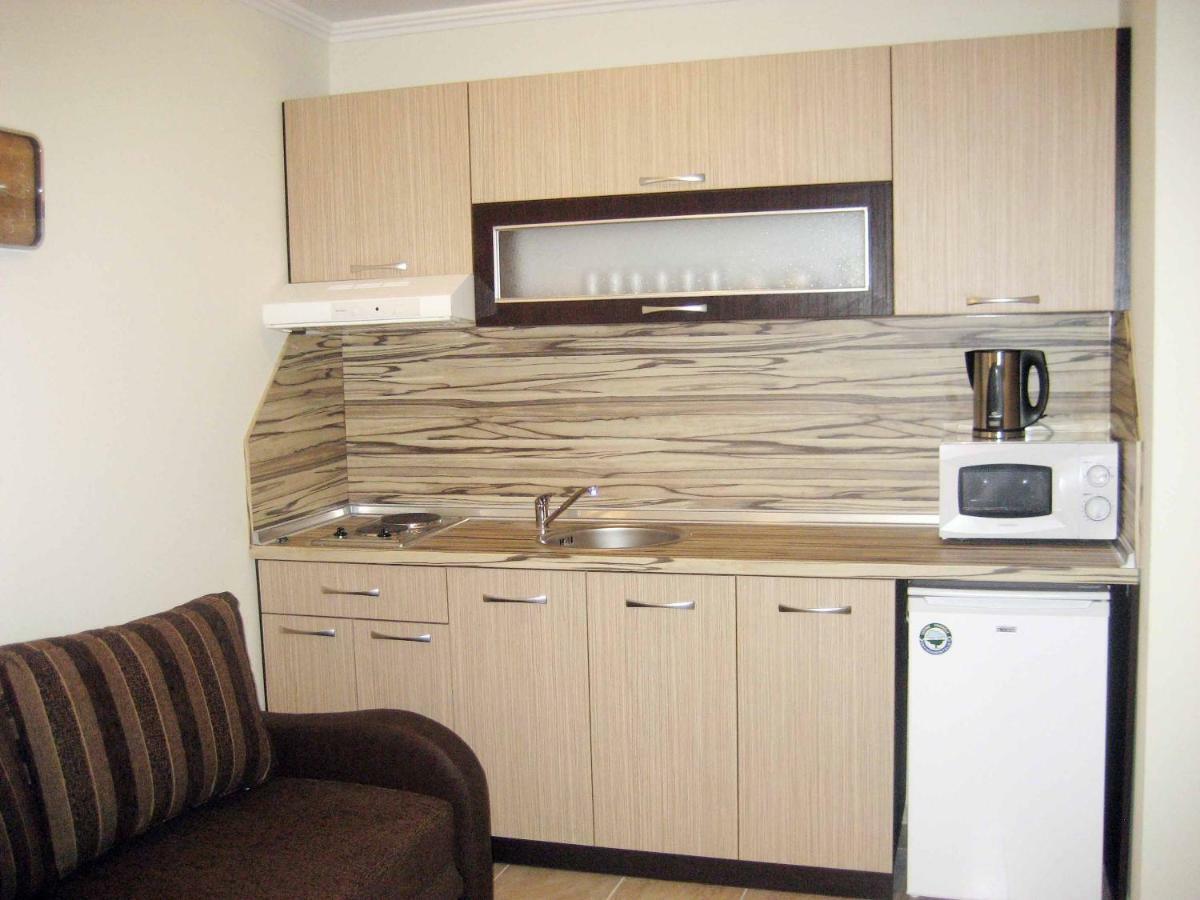 Andalusia Apartments النايت المظهر الخارجي الصورة
