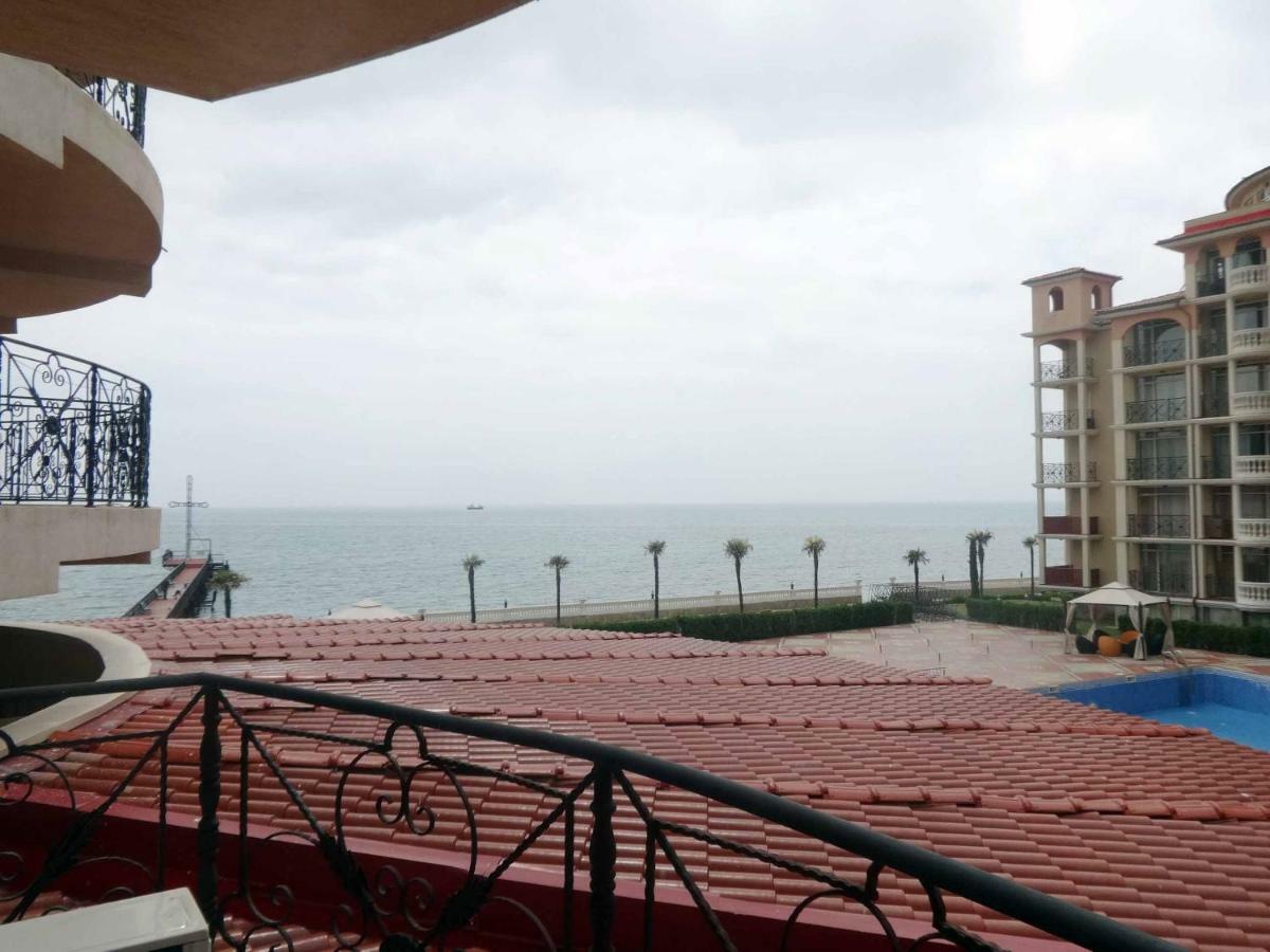 Andalusia Apartments النايت المظهر الخارجي الصورة