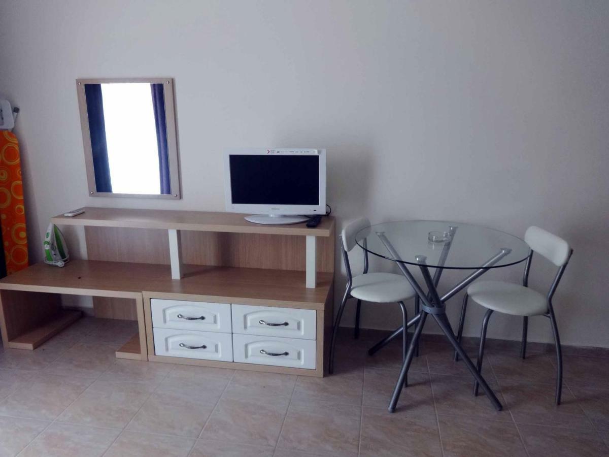 Andalusia Apartments النايت المظهر الخارجي الصورة