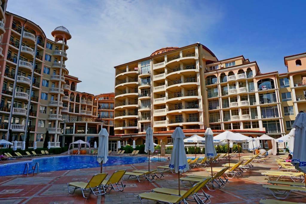 Andalusia Apartments النايت المظهر الخارجي الصورة