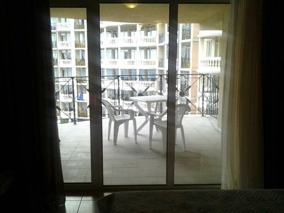 Andalusia Apartments النايت المظهر الخارجي الصورة